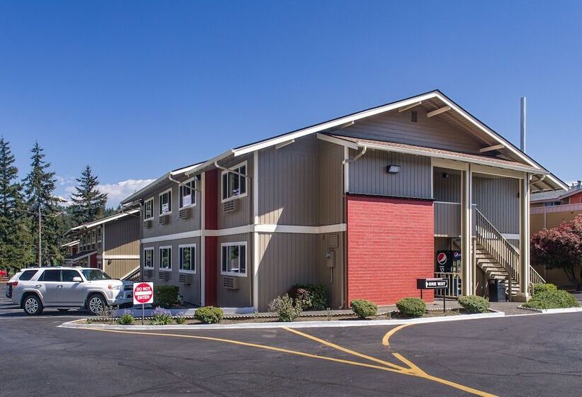 فندق Coachman Inn