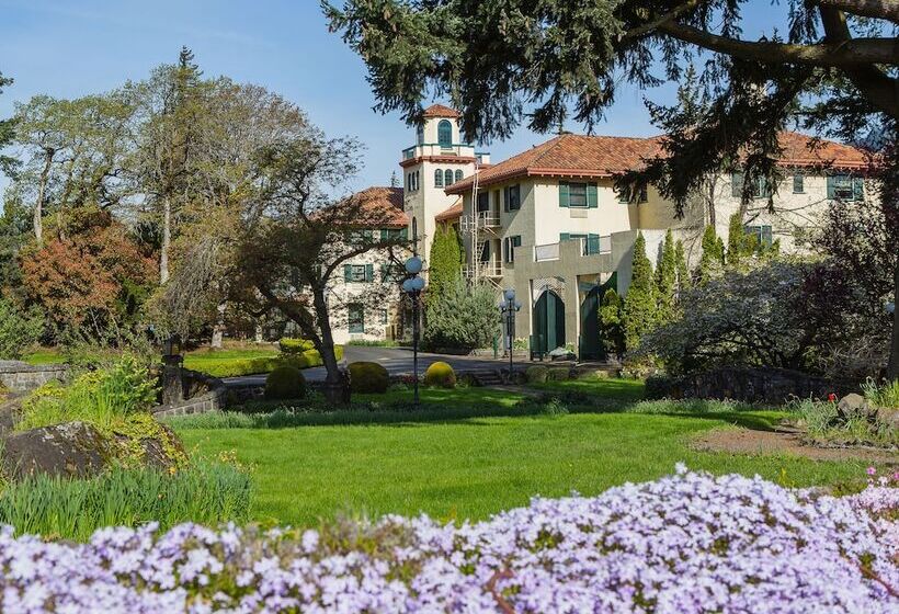 Columbia Gorge Hotel & Spa