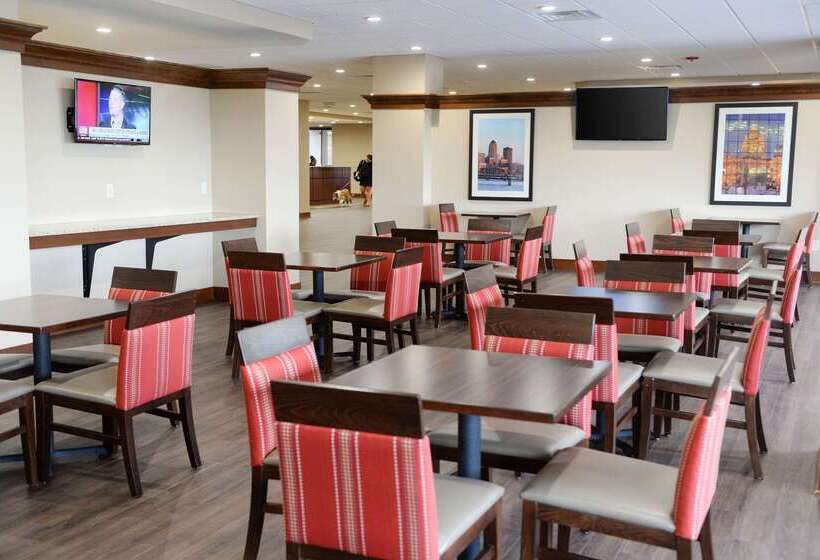 هتل Comfort Inn & Suites Event Center