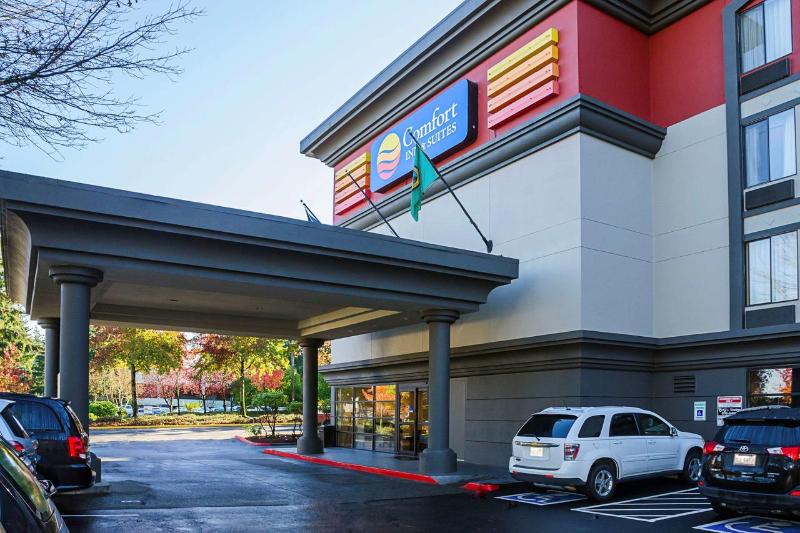 ホテル Comfort Inn & Suites Sea Tac Airport