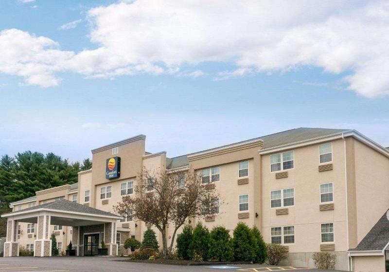 בית מלון כפרי Comfort Inn Civic Center