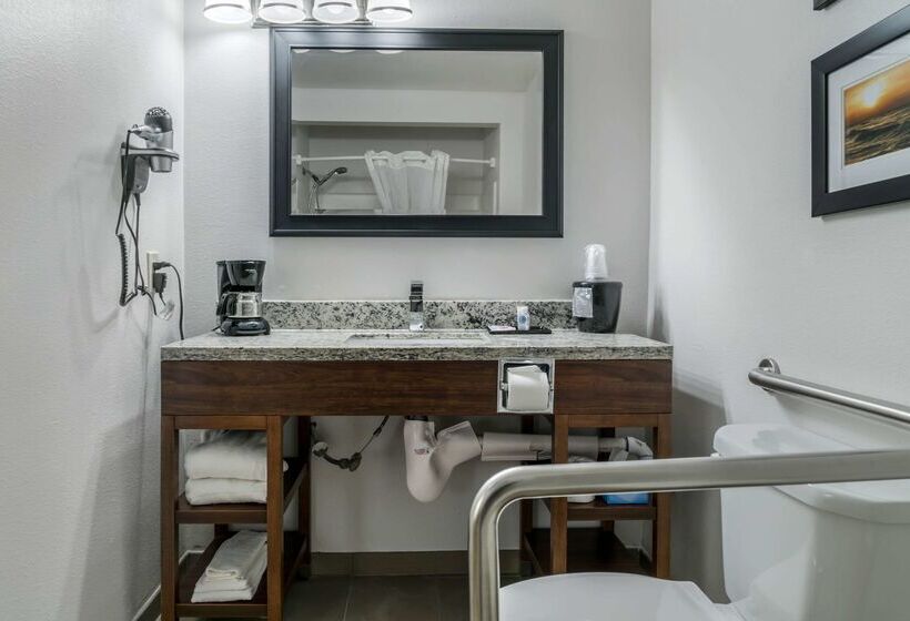 فندق Comfort Inn East