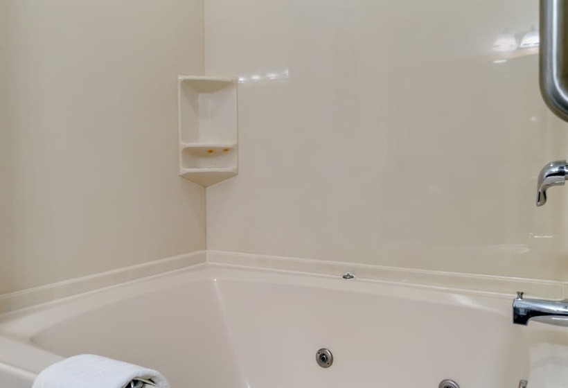 فندق Comfort Inn East