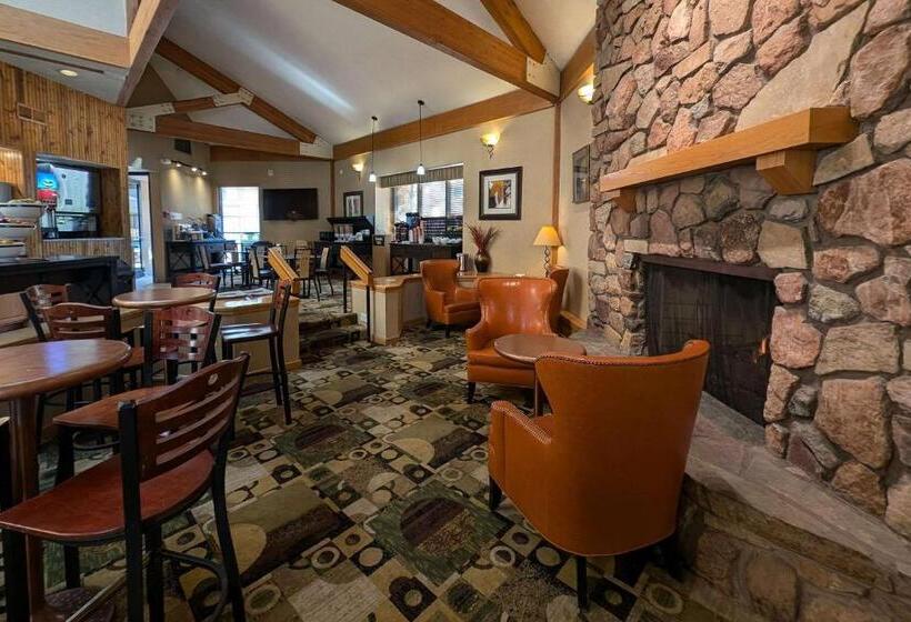 Отель Comfort Inn Near Vail Beaver Creek