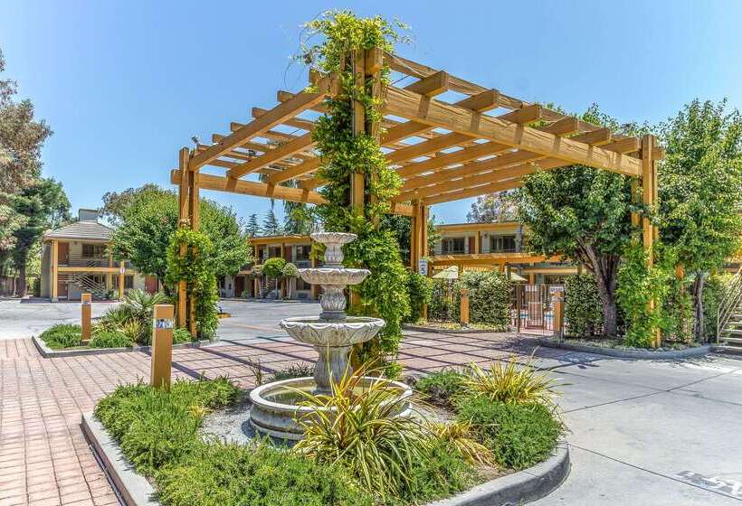 فندق Comfort Inn