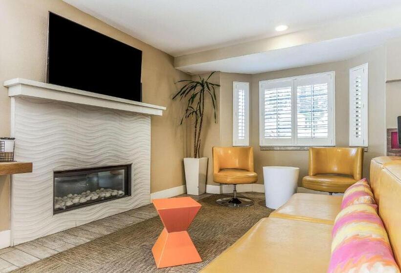 فندق Comfort Inn