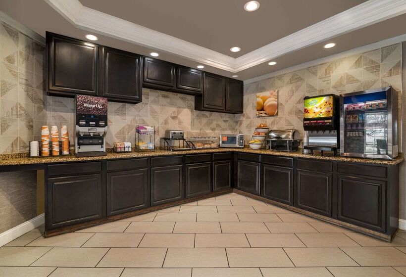 فندق Comfort Inn & Suites Plattsburgh  Morrisonville