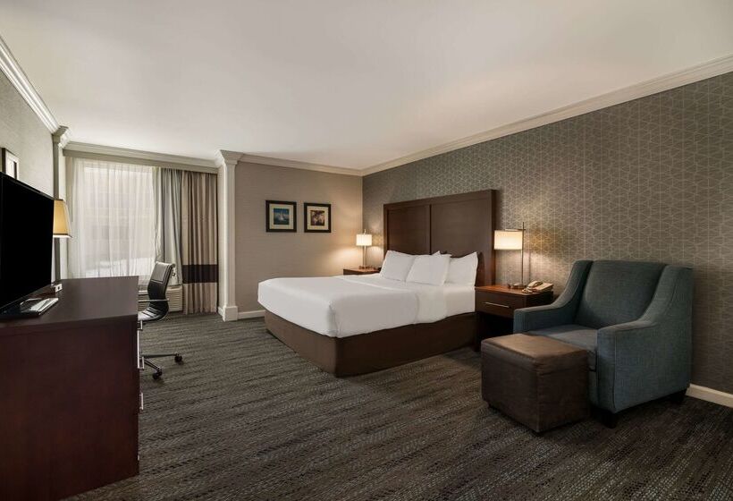 فندق Comfort Inn & Suites Plattsburgh  Morrisonville
