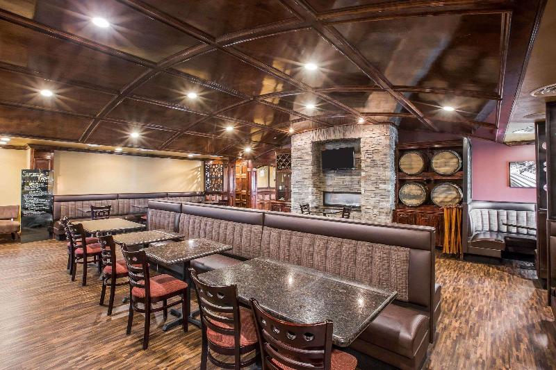 فندق Comfort Inn & Suites Plattsburgh  Morrisonville