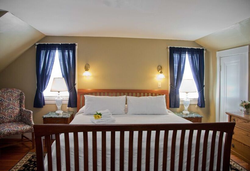 فندق Concord's Colonial Inn