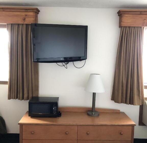 فندق Corn Palace Inn