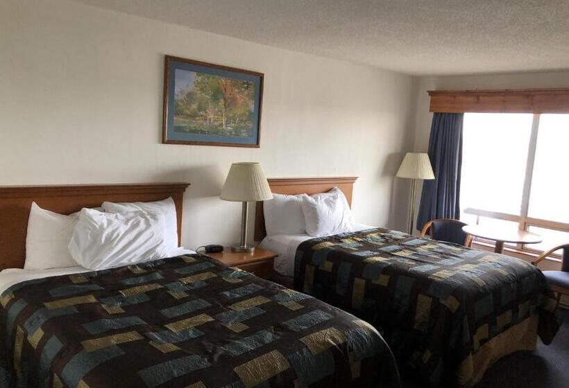 فندق Corn Palace Inn