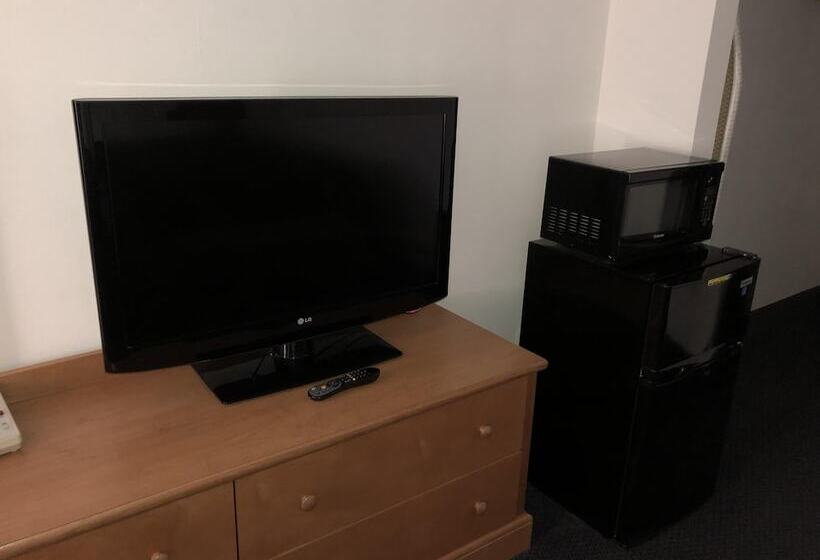 فندق Corn Palace Inn