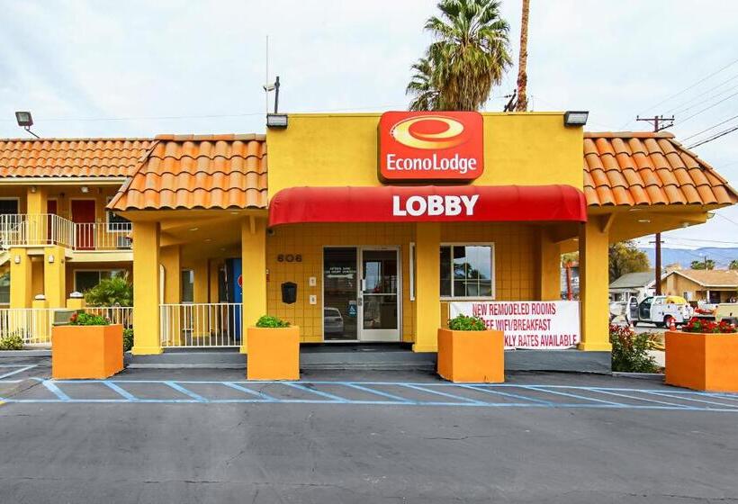 בית מלון כפרי Econo Lodge San Bernardino I-215