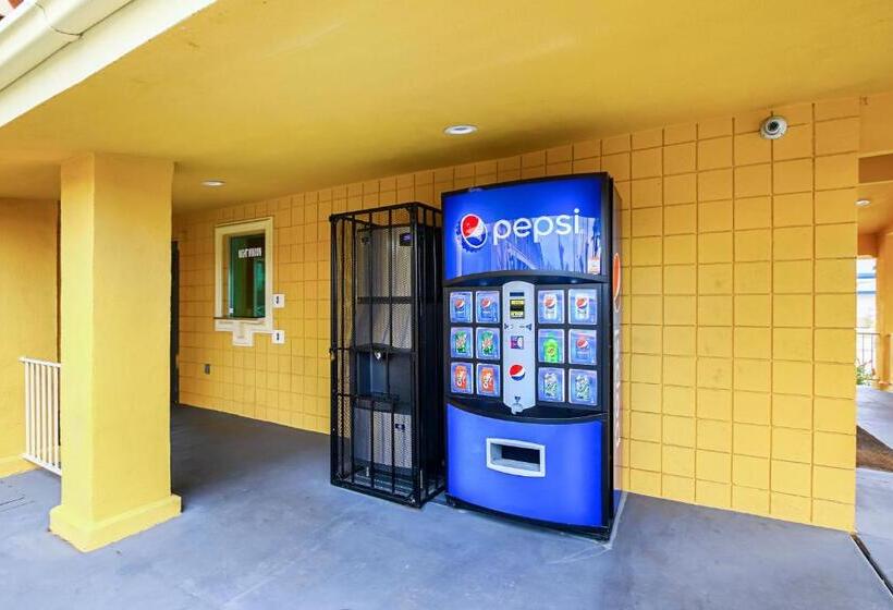 ホテル Econo Lodge San Bernardino I-215