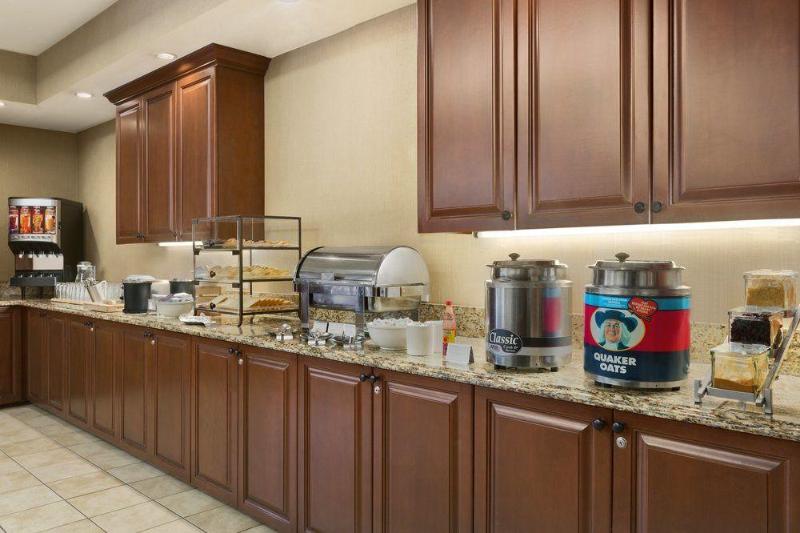 בית מלון כפרי Country Inn & Suites By Radisson, Atlanta Galleria Ballpark, Ga