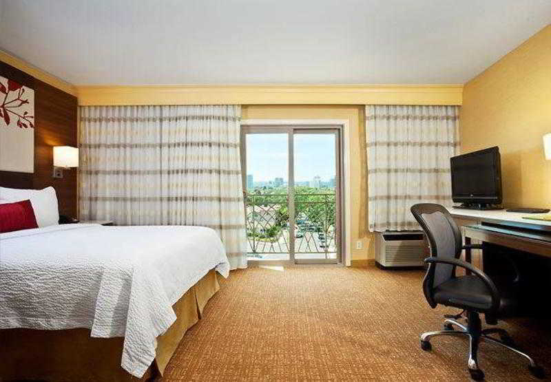 בית מלון כפרי Courtyard Los Angeles Century City/beverly Hills