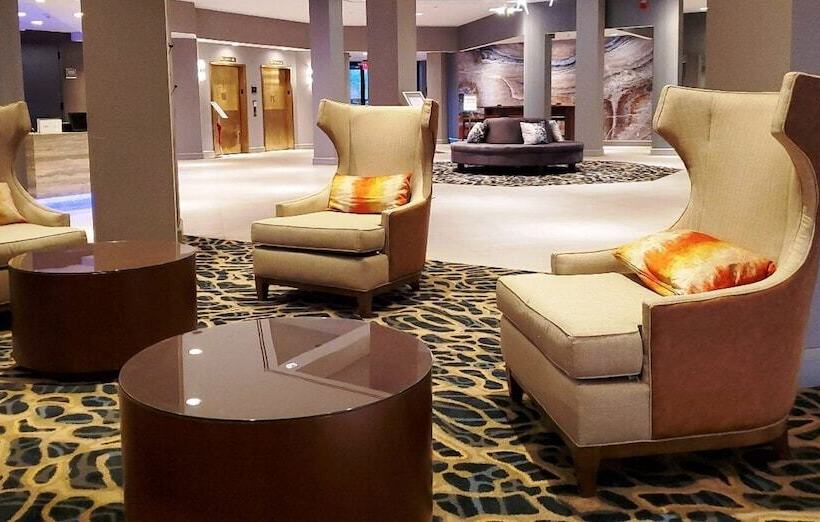 فندق Crowne Plaza Edison, An Ihg