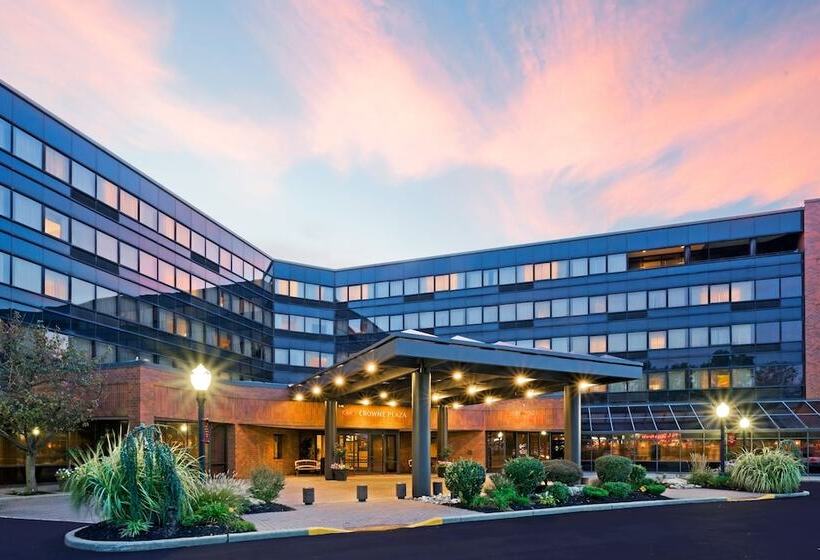 فندق Crowne Plaza Edison, An Ihg