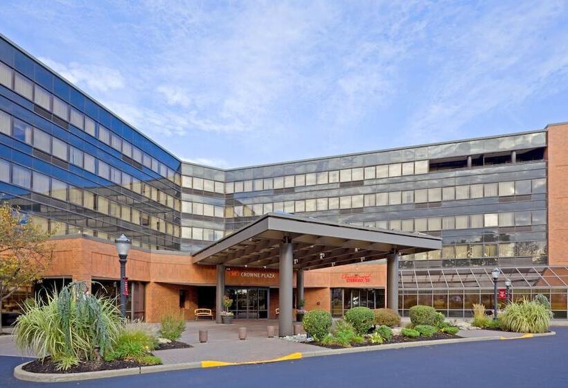 فندق Crowne Plaza Edison, An Ihg
