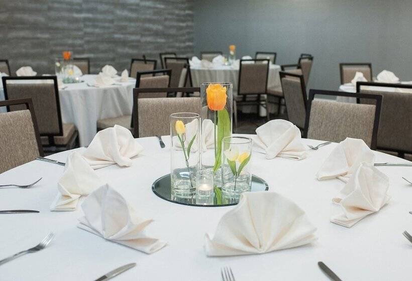 فندق Crowne Plaza Edison, An Ihg