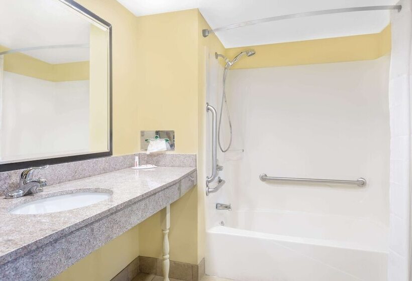 ホテル Days Inn By Wyndham Aiken  Interstate Hwy 20