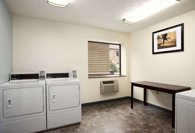 فندق Days Inn By Wyndham Middletown