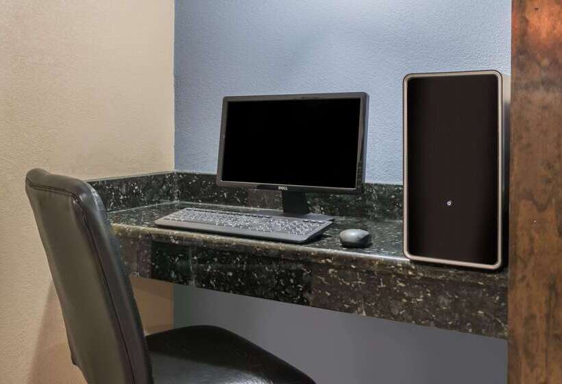 فندق Days Inn By Wyndham Perryville