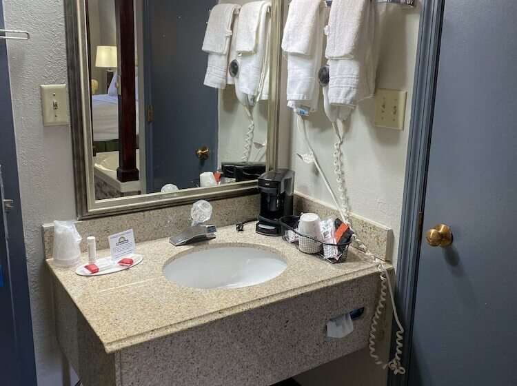 فندق Days Inn By Wyndham Perryville