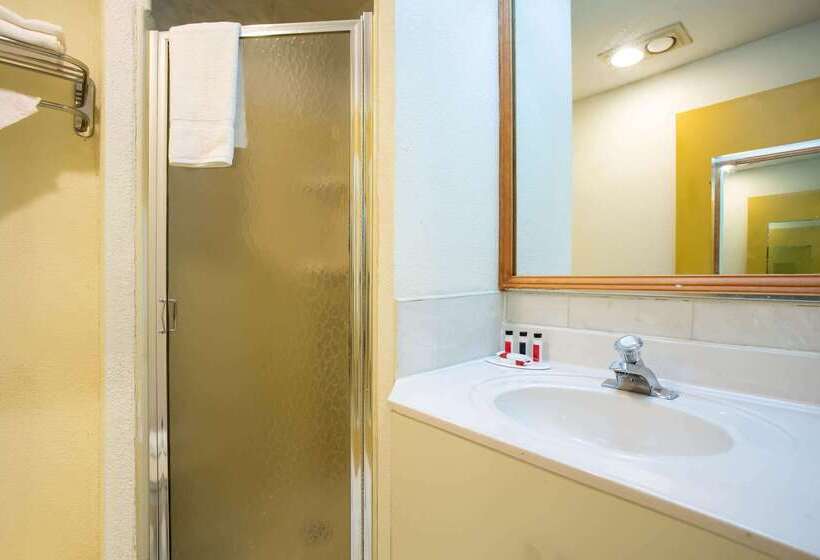 فندق Days Inn By Wyndham Runnemede Philadelphia Area