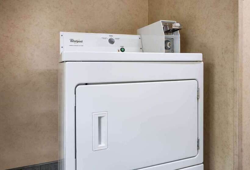 فندق Days Inn By Wyndham Runnemede Philadelphia Area