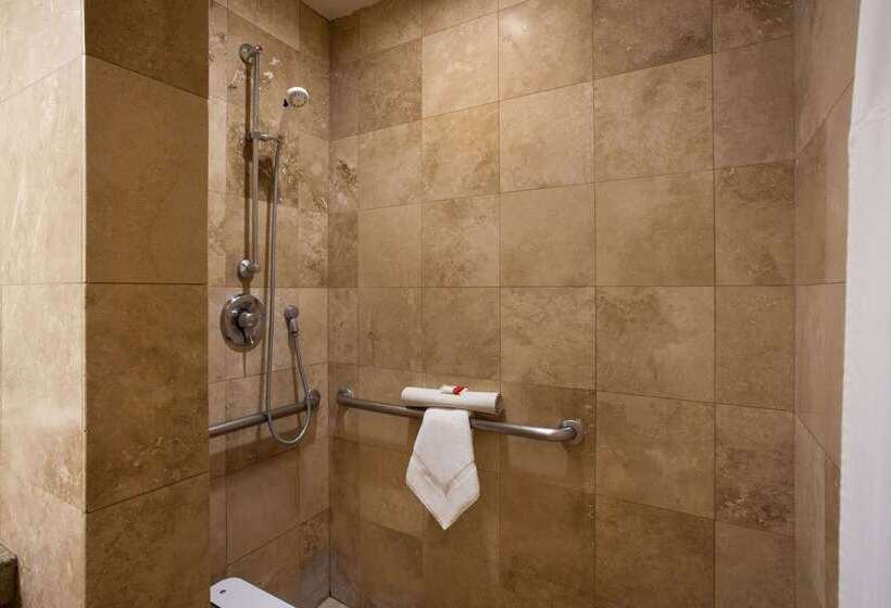 Days Inn By Wyndham San Diego Hotel Circle