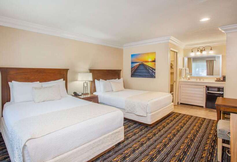 Days Inn By Wyndham San Diego Hotel Circle