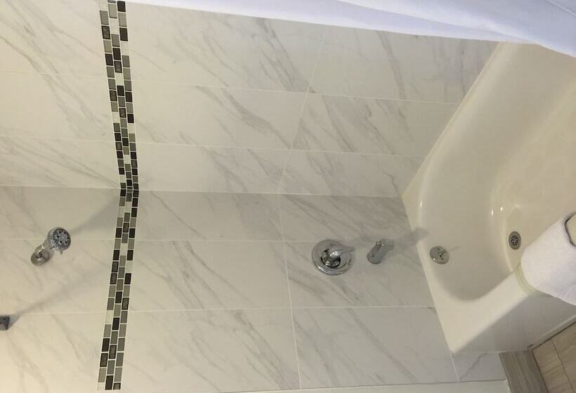 בית מלון כפרי Days Inn By Wyndham St. George