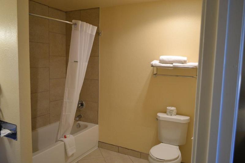 Отель Days Inn Spokane