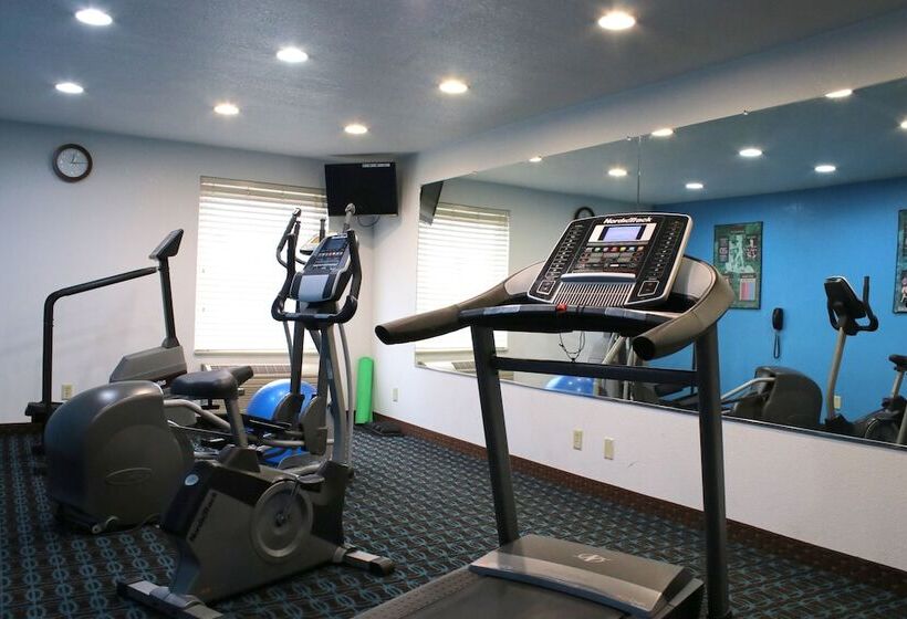 酒店 Days Inn & Suites By Wyndham Bloomington/normal Il