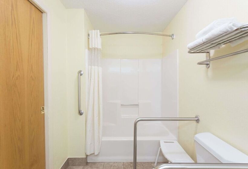 酒店 Days Inn & Suites By Wyndham Bloomington/normal Il