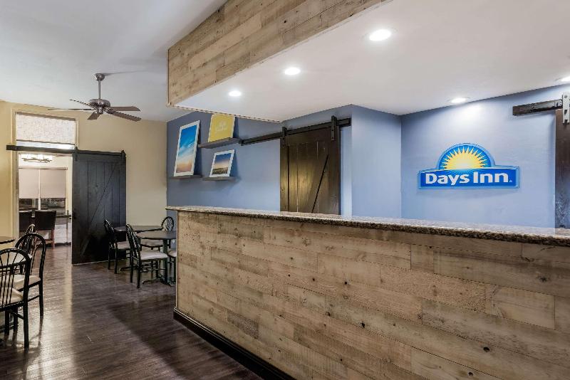 فندق Days Inn & Suites By Wyndham Lodi