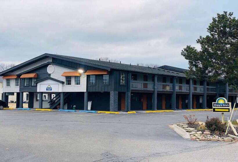 호텔 Days Inn And Suites By Wyndham Port Huron