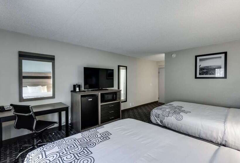 فندق Days Inn & Suites By Wyndham Spokane