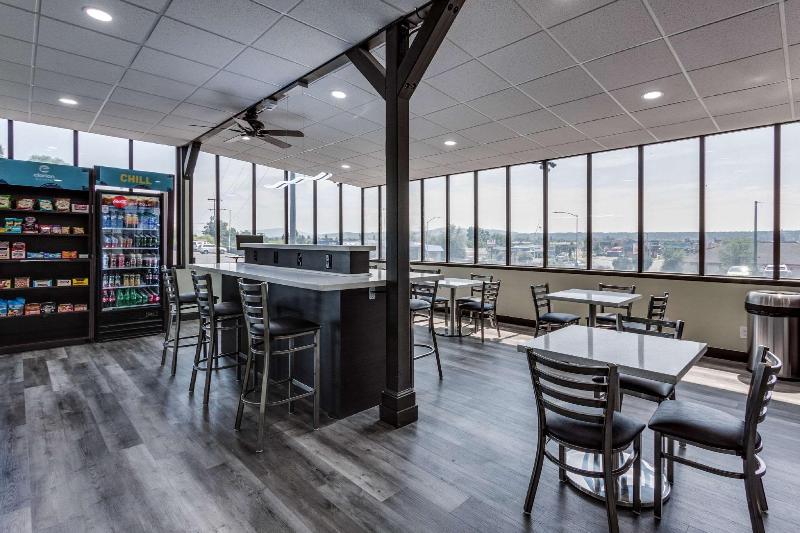 فندق Days Inn & Suites By Wyndham Spokane