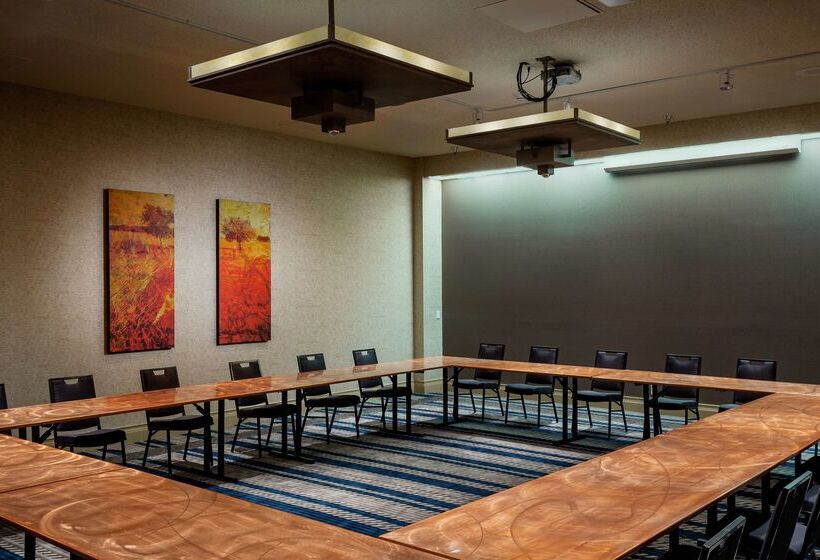 Doubletree By Hilton Hotel Billings