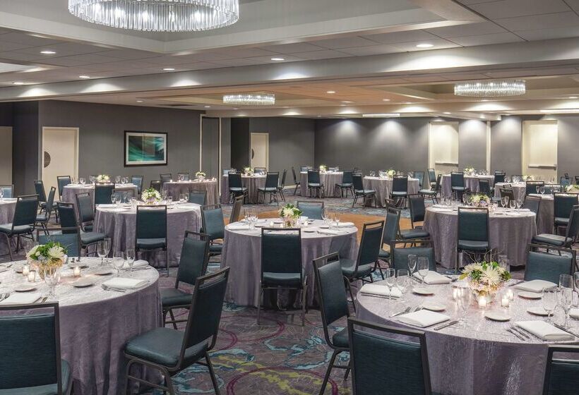 فندق Doubletree By Hilton Columbia