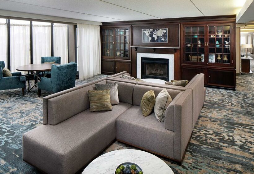 فندق Doubletree By Hilton Nashua