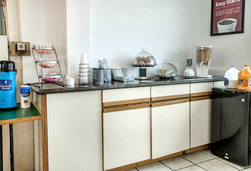 فندق Econo Lodge Battle Creek 