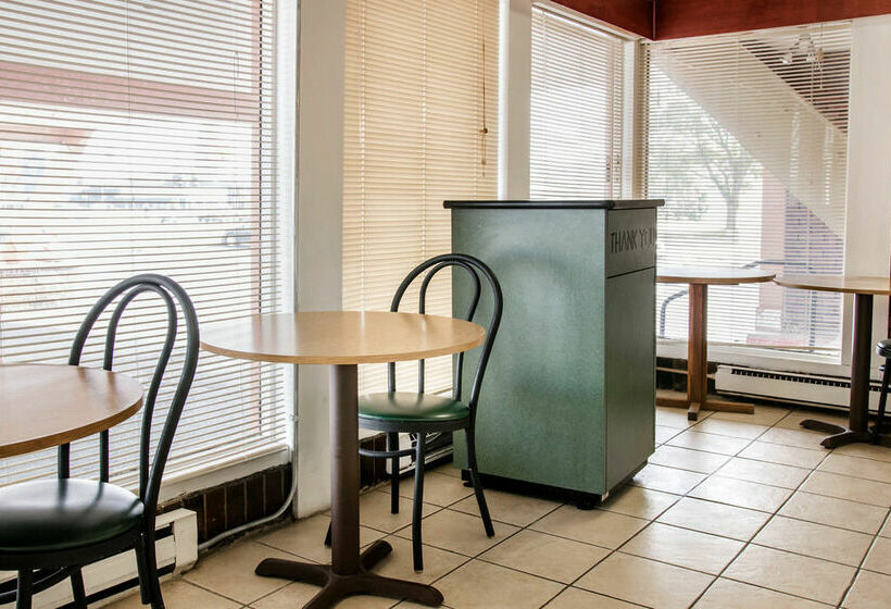 فندق Econo Lodge Battle Creek 