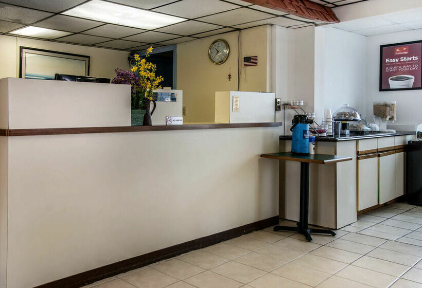 فندق Econo Lodge Battle Creek 