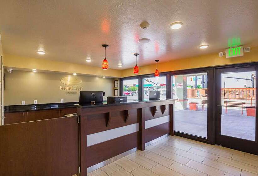 בית מלון כפרי Econo Lodge Hurricane Zion Park Area
