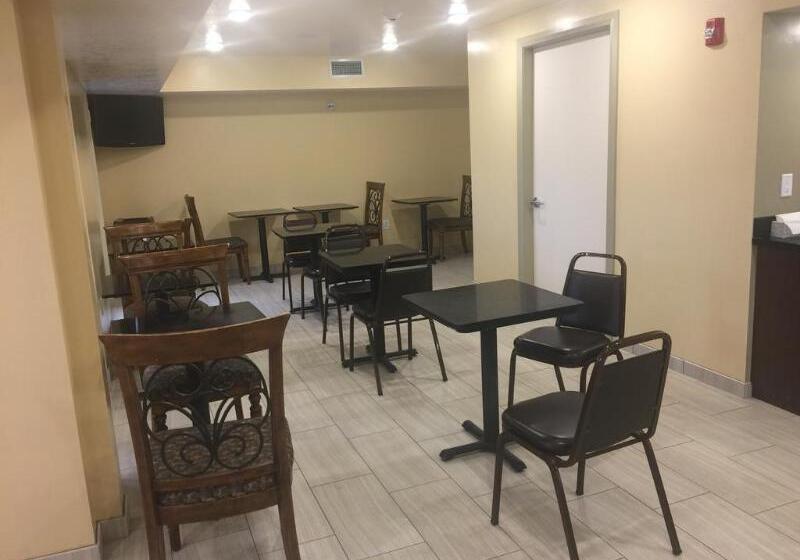 בית מלון כפרי Econo Lodge Hurricane Zion Park Area