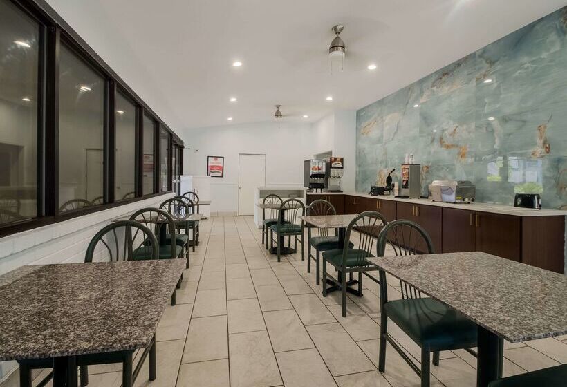 ホテル Econo Lodge Inn & Suites Fulton  Rockport